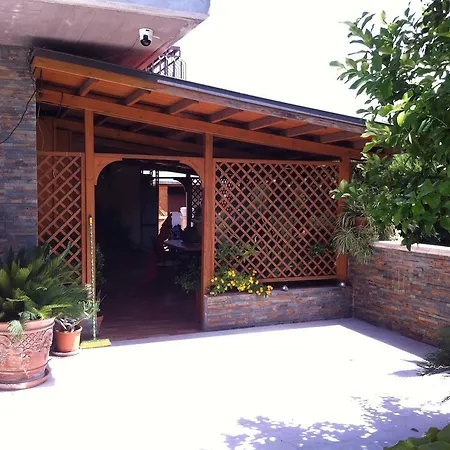 Couette-café Ciao Ciao 3*